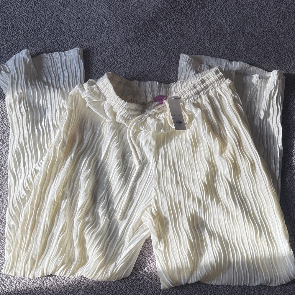 Cream Shimmer Pleated Pants